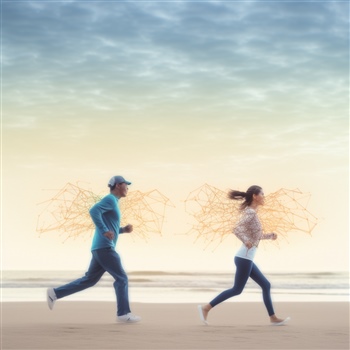 Dos personas corriendo en la playa con gráficos cerebrales